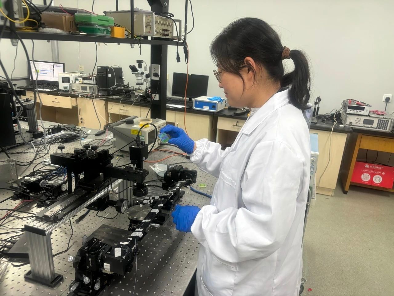 榜样丨理学院薄淑晖：做一颗永不生锈的科研螺丝钉